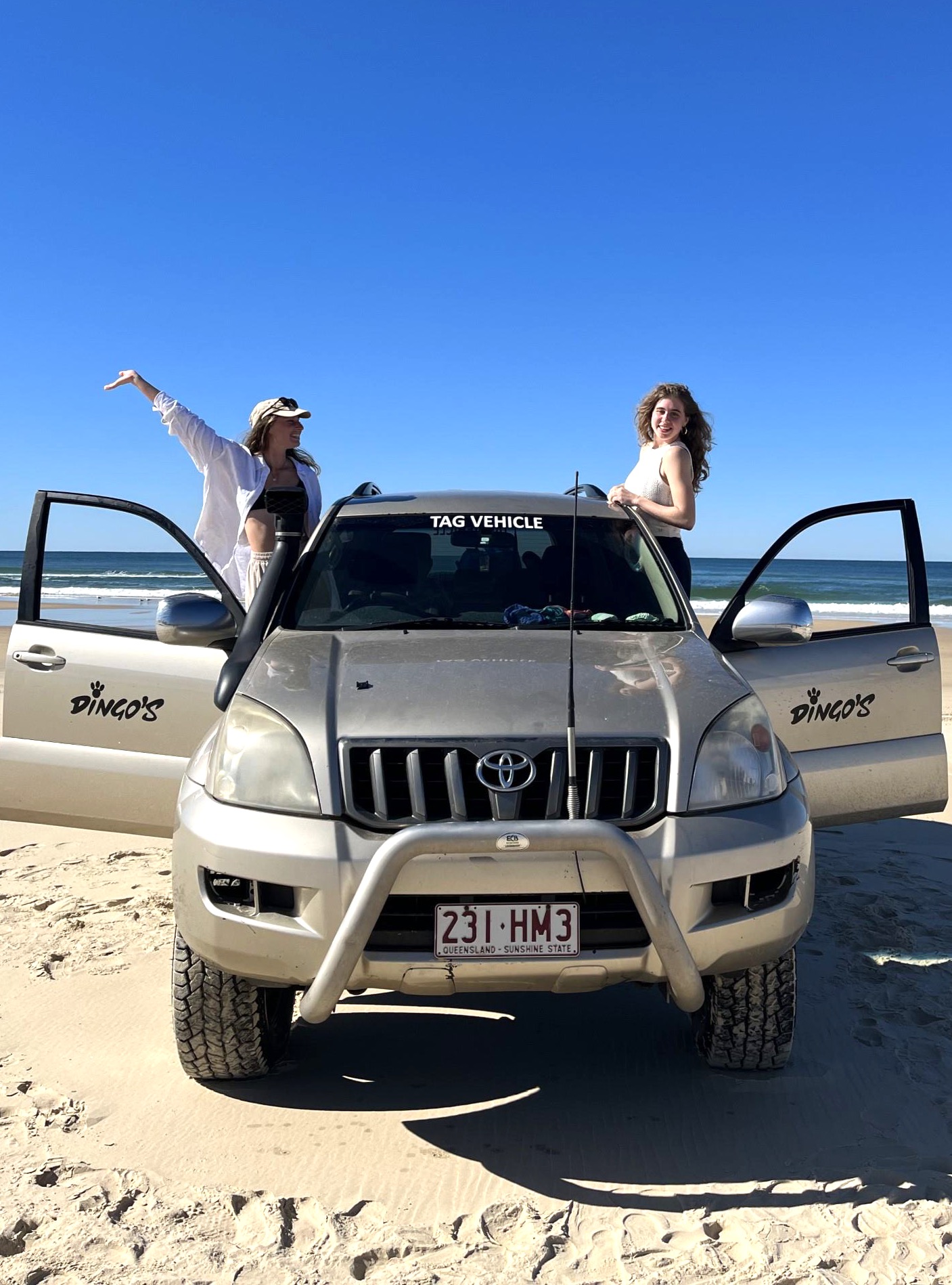 Dingos 3 Day Images – Tour car
